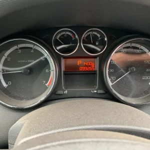 car wrecking PEUGEOT 308 2010