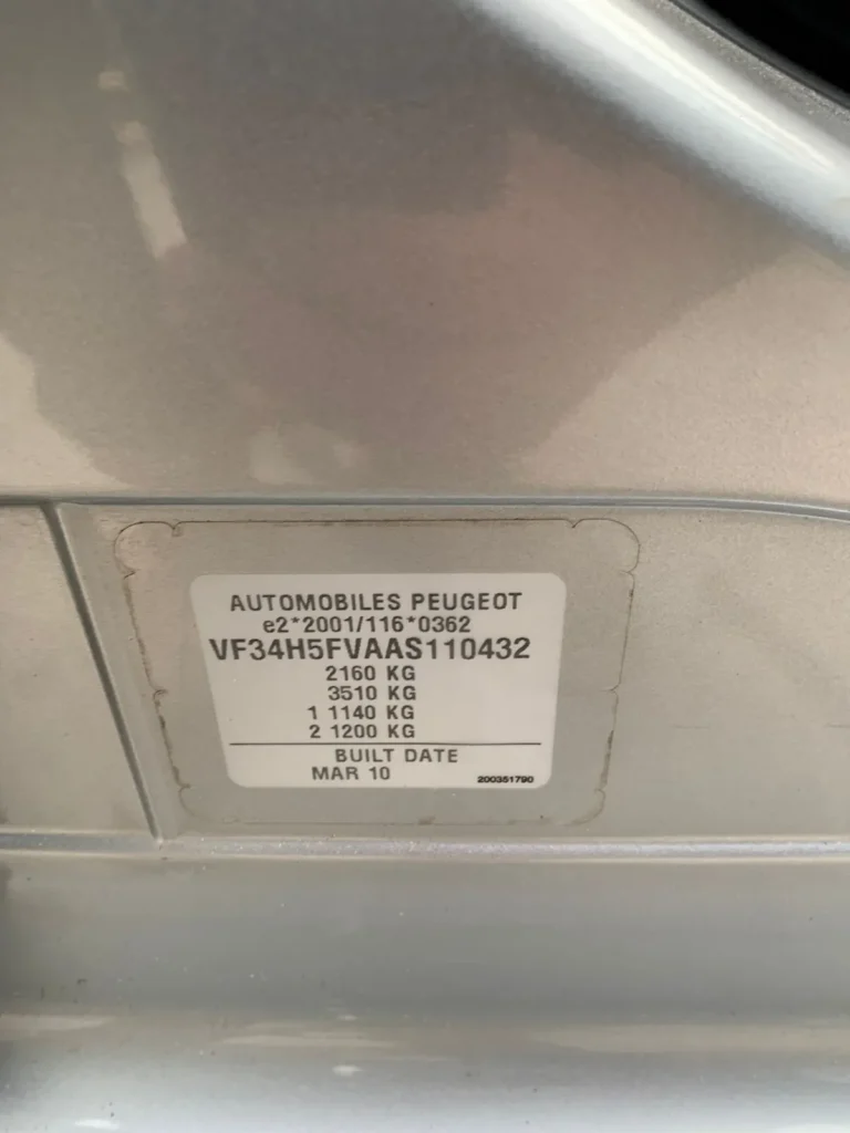 car wrecking PEUGEOT 308 2010