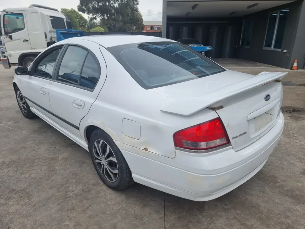Car Wrecking - Ford Falcon 2001