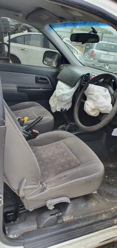 Car Wrecking - Holden Rodeo