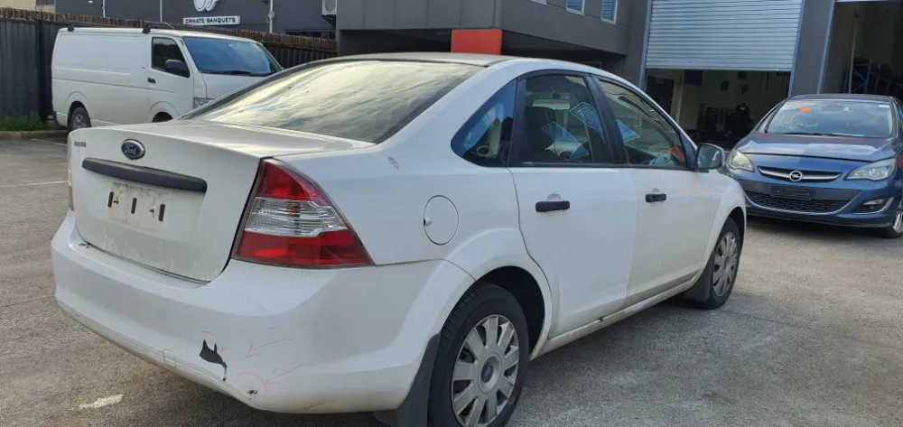 Car Wrecking - Ford Focus