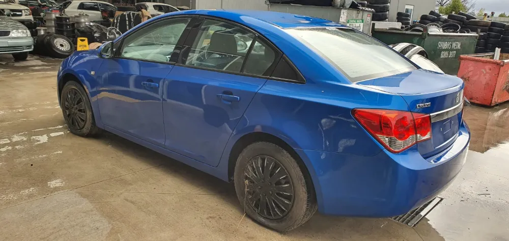 Car Wrecking - Holden Cruze