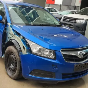 Car Wrecking - Holden Cruze