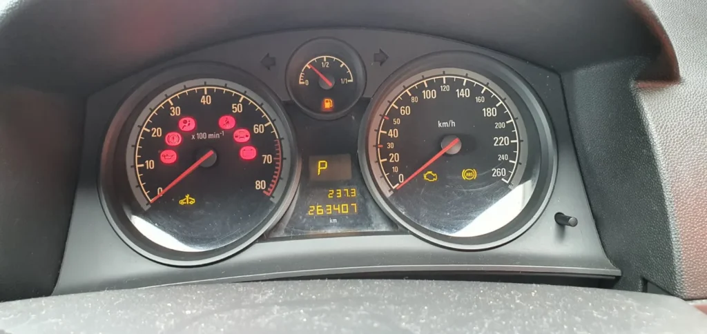 Car Wrecking Holden Astra