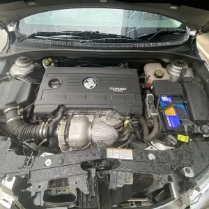 Car Wrecking - Holden Cruze 2012 Silver Auto Petrol