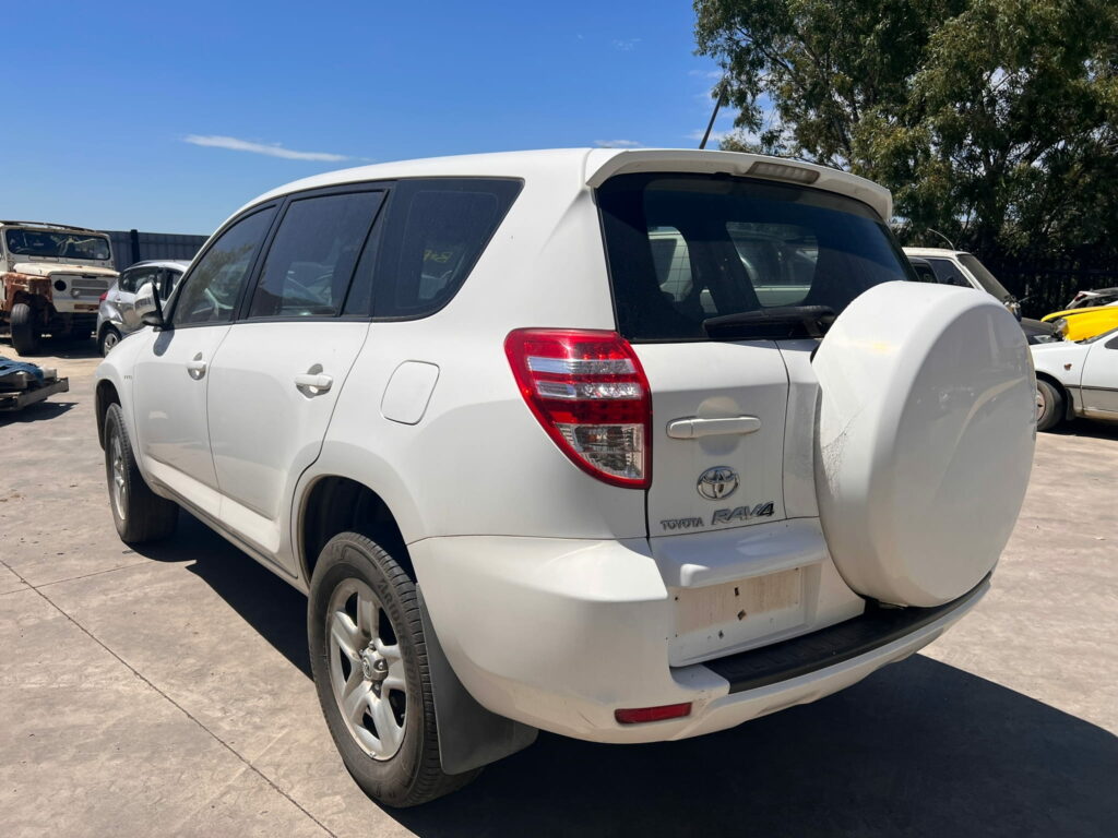 Car Wreckers - Toyota Rav5 2008