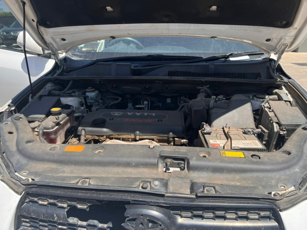 Car Wreckers - Toyota Rav5 2008