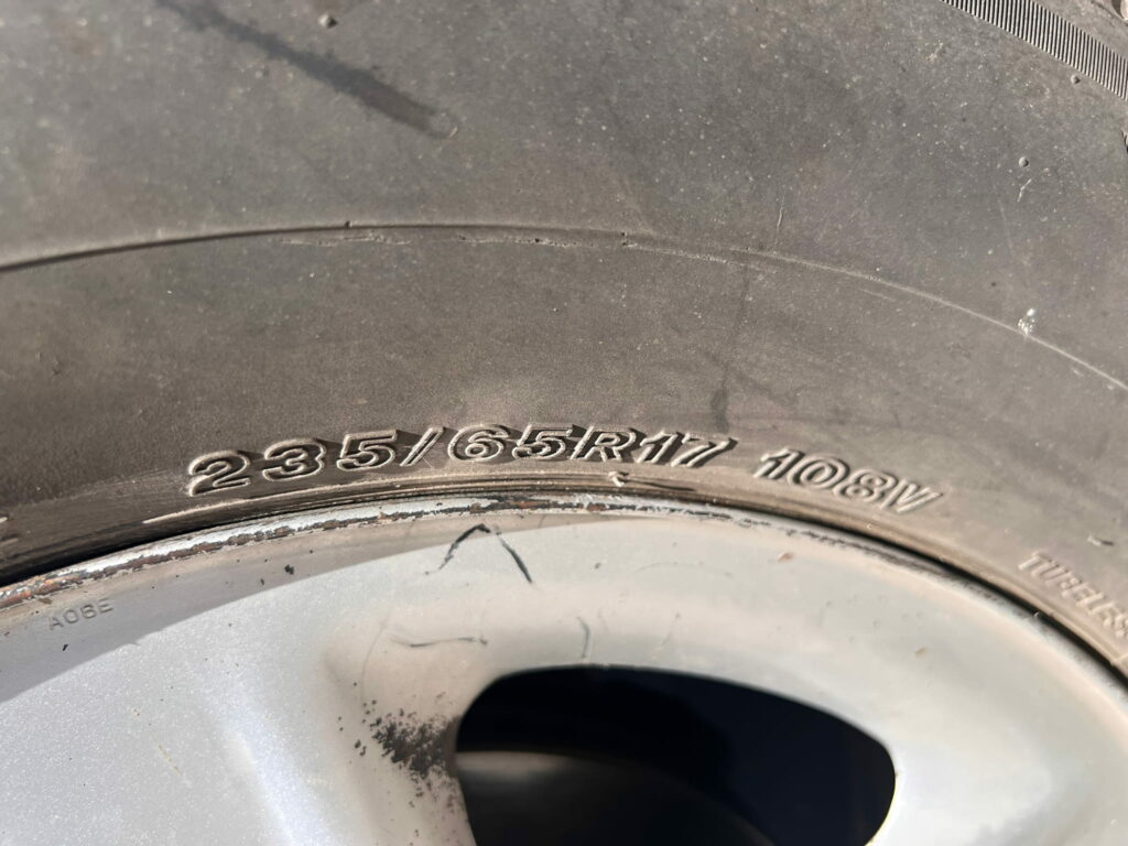 Car Wreckers - Toyota Rav5 2008