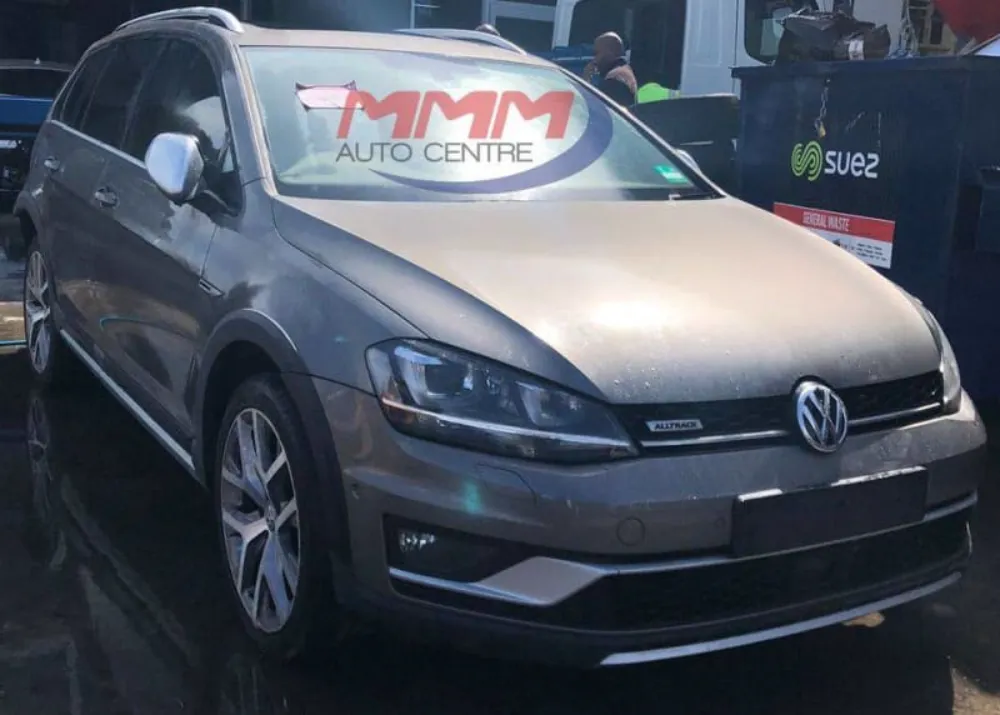 Car Wrecking - Volkswagen Golf 2017 Grey Auto Petrol