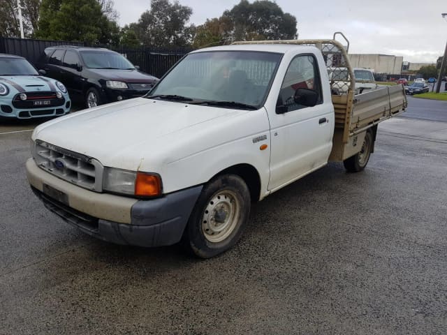 Car Wrecking Ford Courier 2002 9