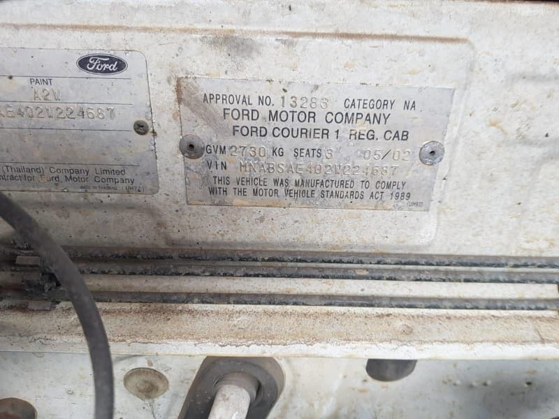 Car Wrecking Ford Courier 2002 7