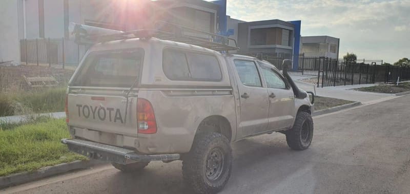 Car Wrecking Toyota Hilux 2005 3