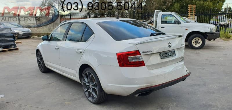 Car Wrecking Skoda Octavia