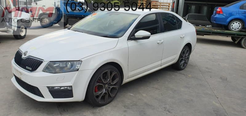 Car Wrecking Skoda Octavia