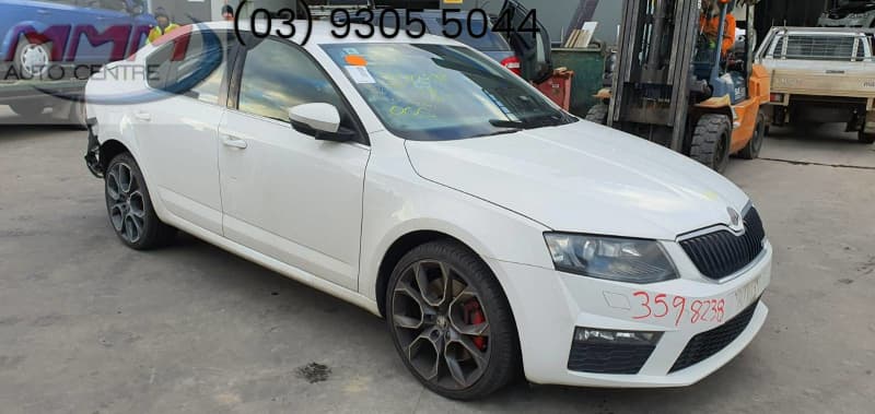 Car Wrecking Skoda Octavia