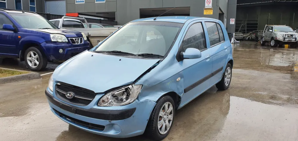 Car Wrecking Hyundai 1