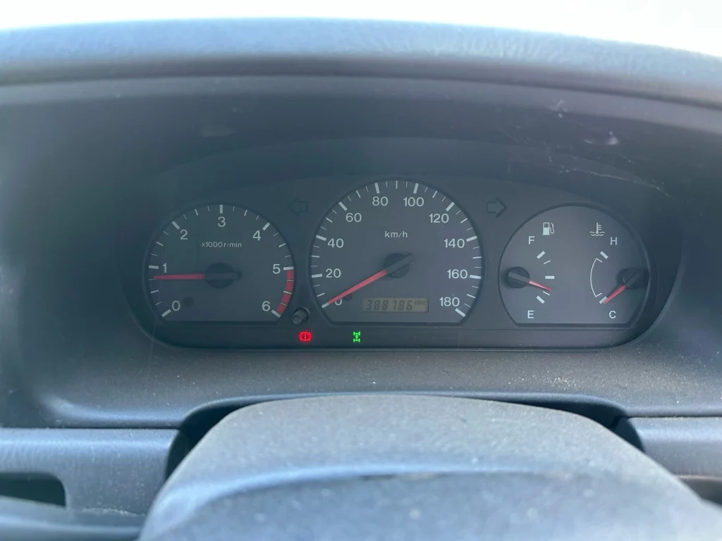 Ford Courier 1999 White Manual Diesel