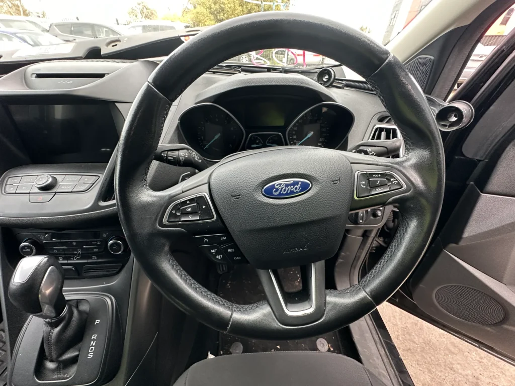 Ford Escape 2017 Black Auto Petrol
