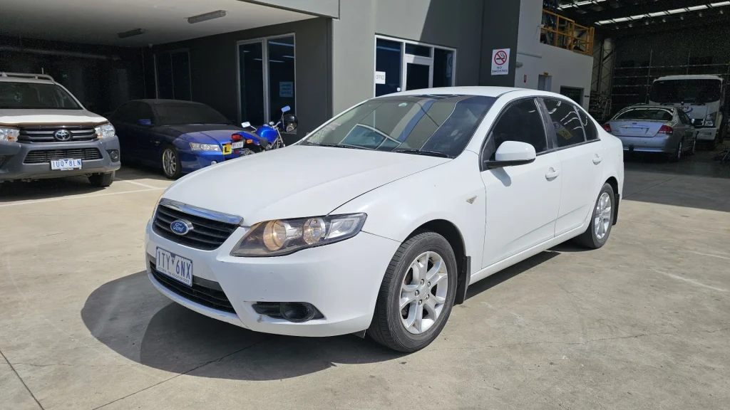 Ford Falcon 2009 White Auto Gas