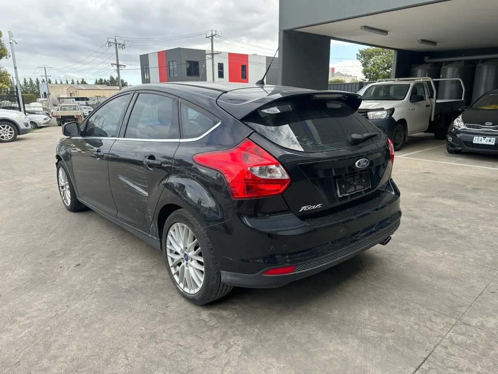 Ford Focus 2011 Black Auto Petrol