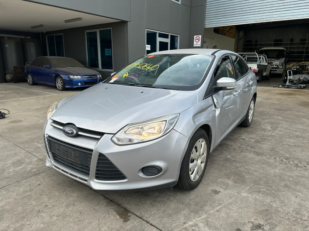 Ford Focus 2013 Silver Auto Petrol