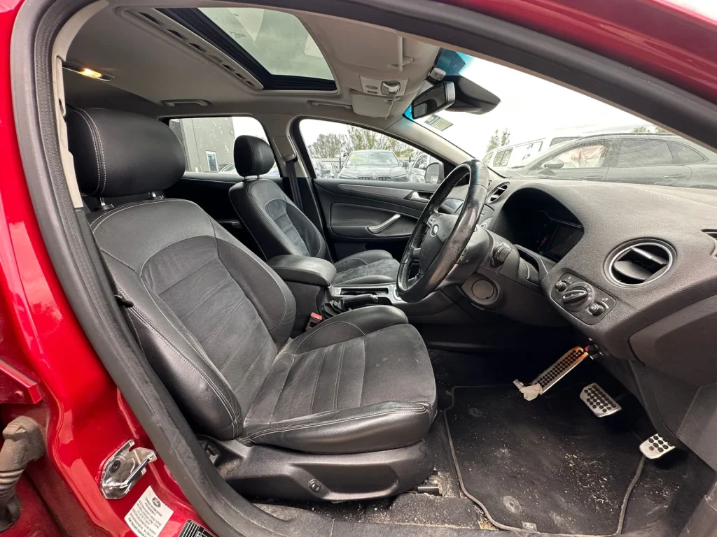 Ford Mondeo 2013 Red Auto Diesel