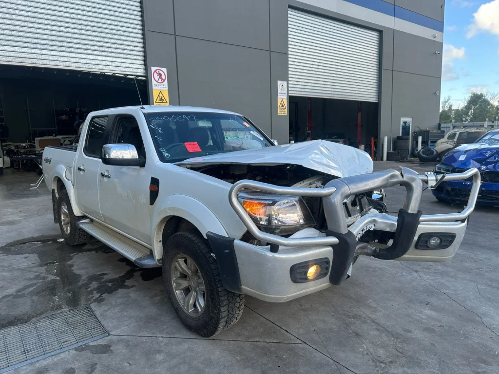 Ford Ranger 2011 White Manual Diesel