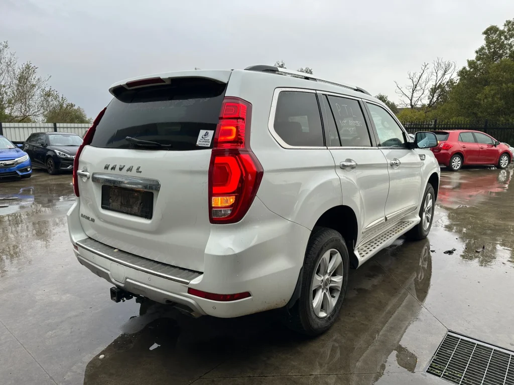 Haval H9 2017 White Auto Petrol