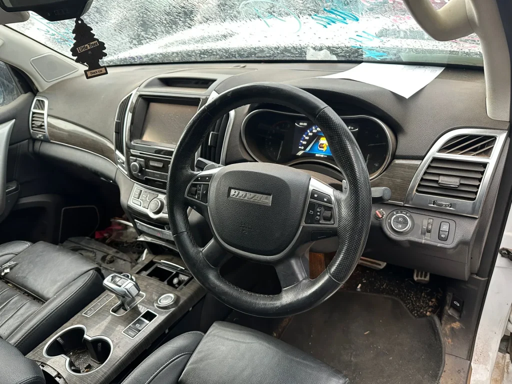 Haval H9 2017 White Auto Petrol