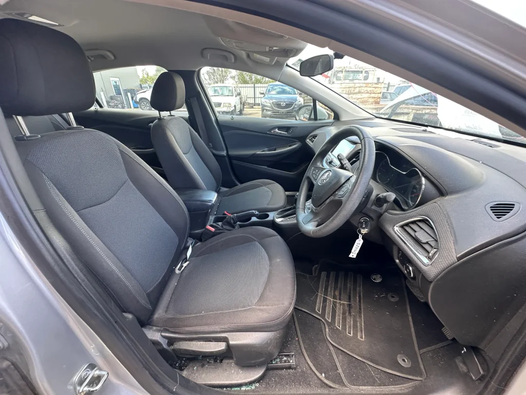 Holden Astra 2017 Silver Auto Petrol