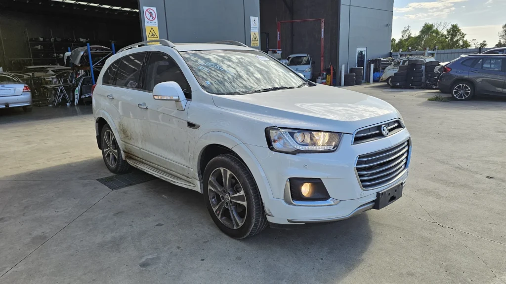 Holden Captiva 2016 White Auto Diesel