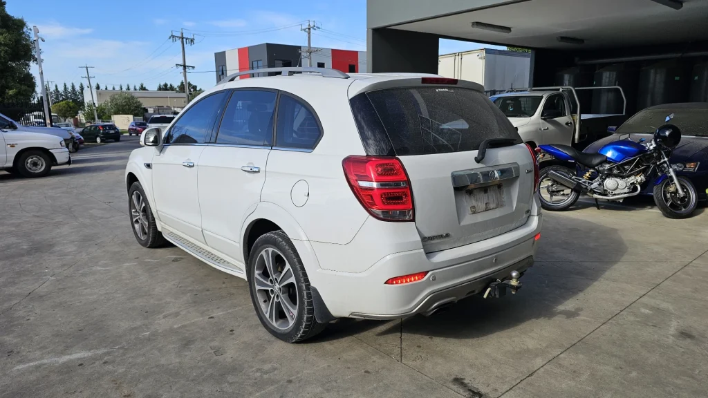 Holden Captiva 2016 White Auto Diesel