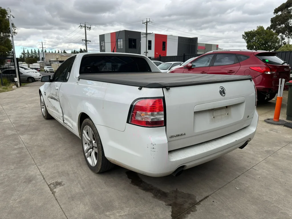 Holden Commodore 2013 White Auto Petrol