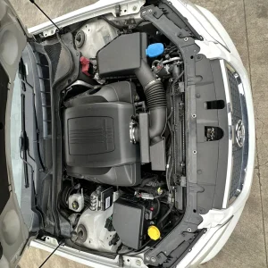 Holden Commodore 2013 White Auto Petrol