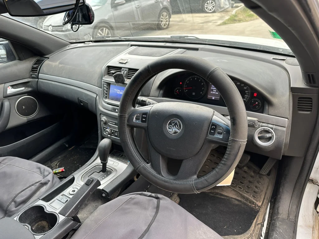 Holden Commodore 2013 White Auto Petrol