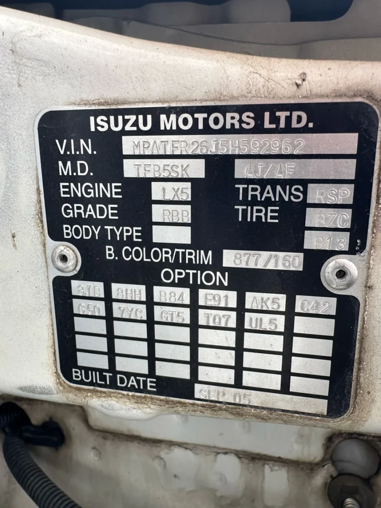 Holden Rodeo 2005 White Manual Petrol