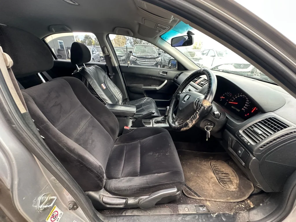 Honda Accord Euro 2004 Silver Auto Petrol