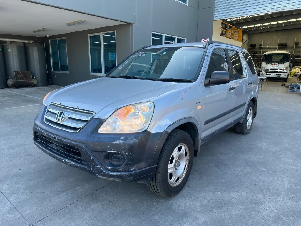 Honda CR-V 2005 Platinum Silver Auto Petrol