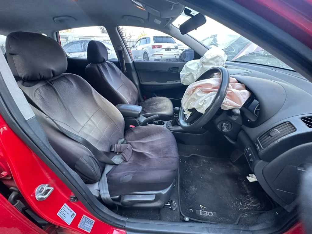 Hyundai I30 2011 Red Manual Petrol