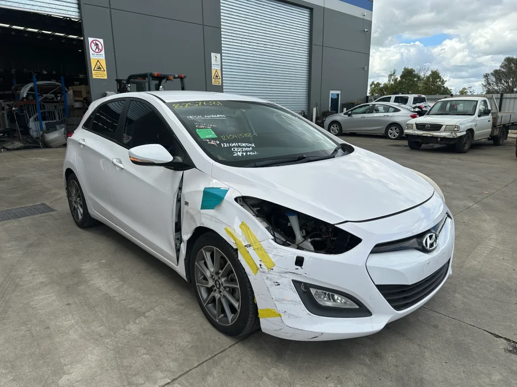Hyundai i30 2014 White Auto Petrol