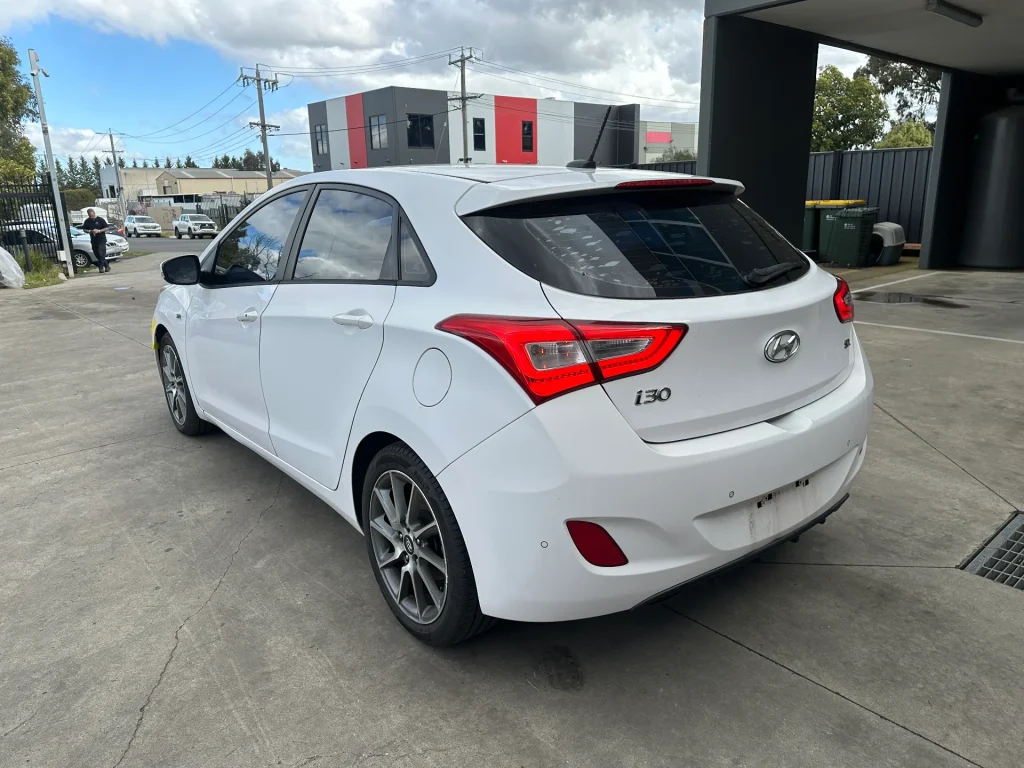 Hyundai i30 2014 White Auto Petrol