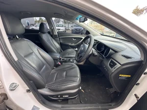 Hyundai i30 2014 White Auto Petrol