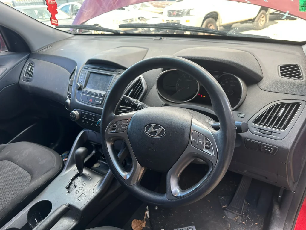 Hyundai ix35 2015 Red Auto Petrol