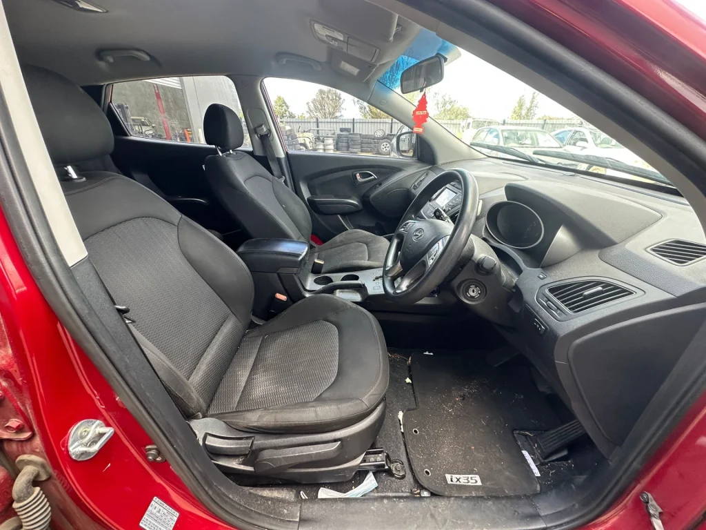 Hyundai ix35 2015 Red Auto Petrol