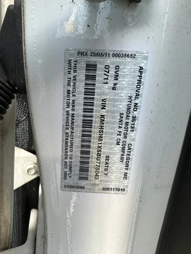 Hyundai Santa Fe 2011 White Auto Diesel