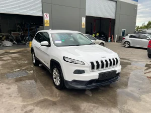 Jeep Cherokee 2014 White Auto Petrol