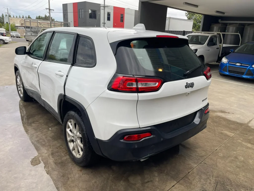 Jeep Cherokee 2014 White Auto Petrol