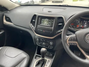 Jeep Cherokee 2014 White Auto Petrol