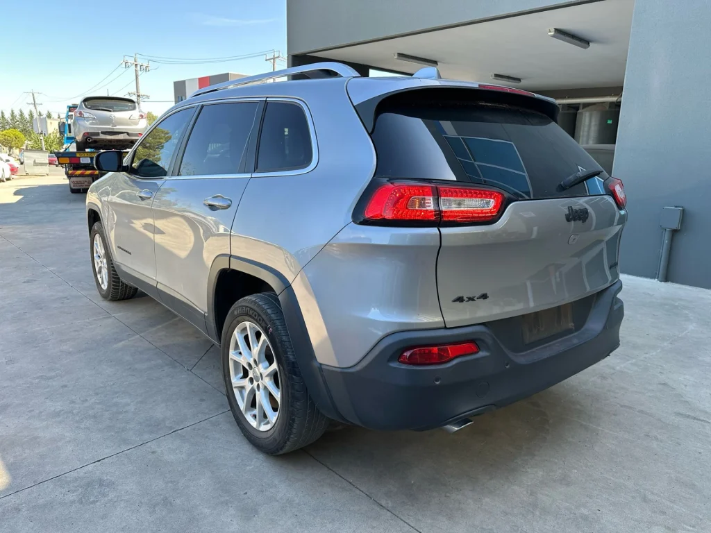 Jeep Cherokee 2014 Silver Auto Petrol