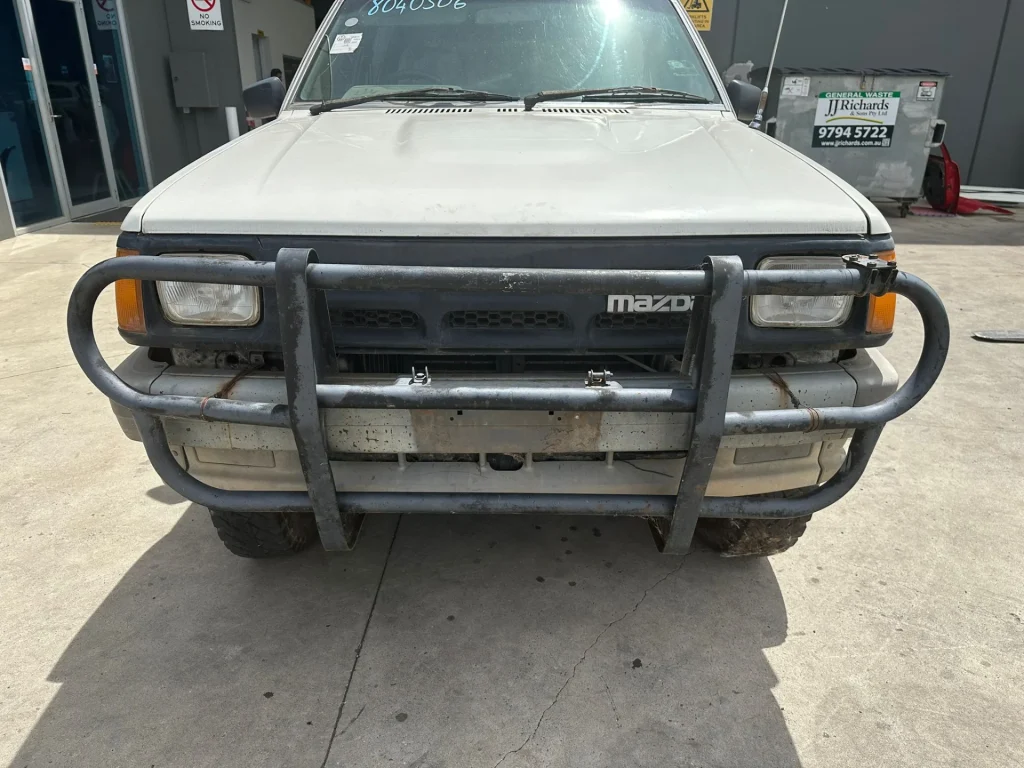 Mazda B2600 1993 White Manual Petrol